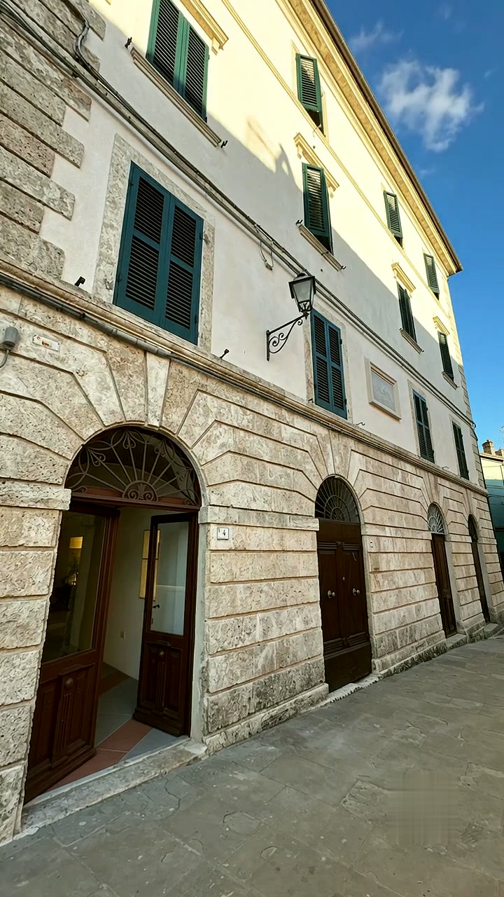 La Cantina